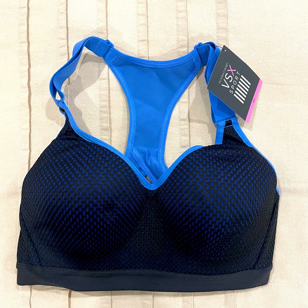 Victoria’s Secret sports bra. Brand new. Size 32C